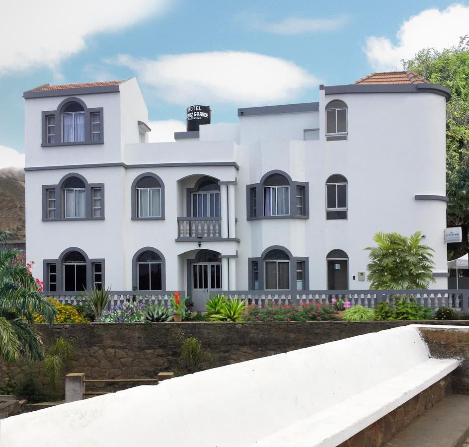 Hotel Cruz Grande-Brava Vila Nova Sintra Extérieur photo